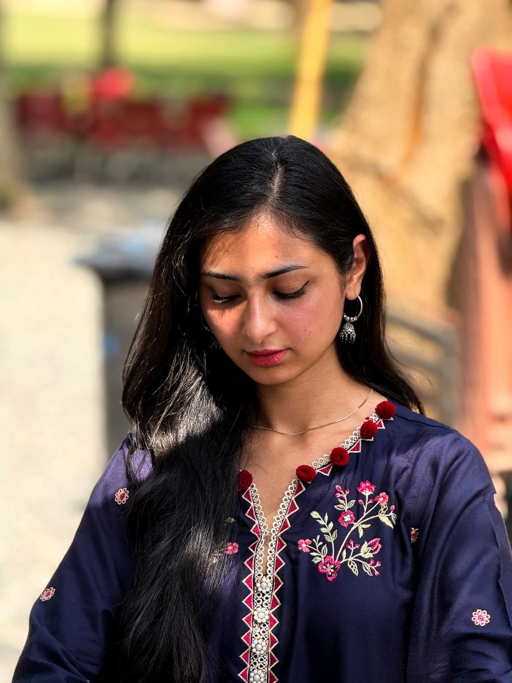 Neelofar – 2-Piece Embroidered Lawn Suit